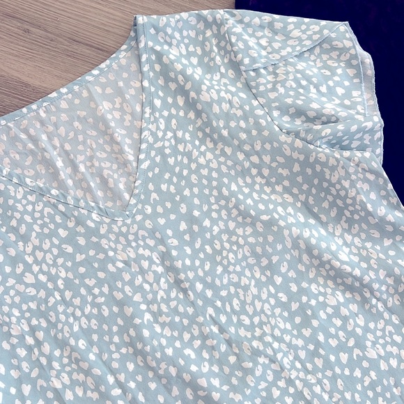 SHEIN Leopard Print Chiffon Shirts - Picture 3 of 5